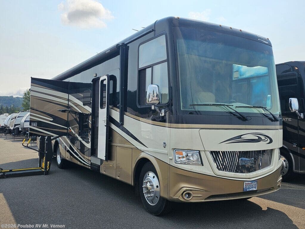 Used 2016 Newmar  Canyonstar Canyonstar available in Mount Vernon, Washington