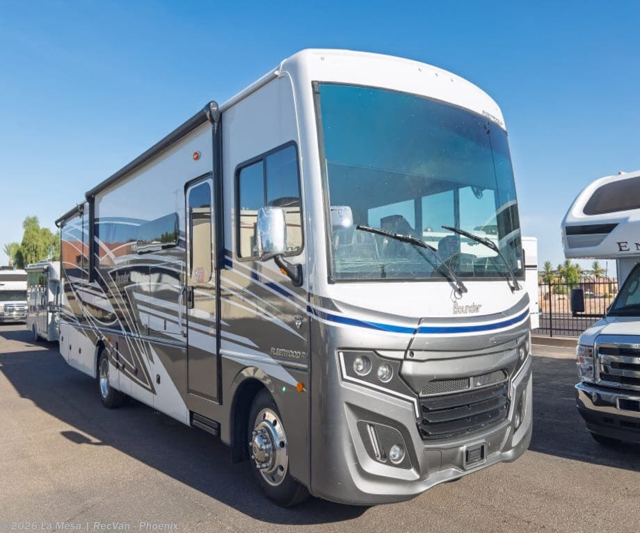 New 2026 Fleetwood Bounder 33C available in Phoenix, Arizona