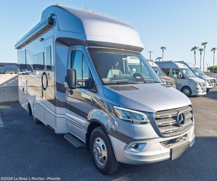 New 2027 Tiffin Wayfarer 25XLW available in Phoenix, Arizona
