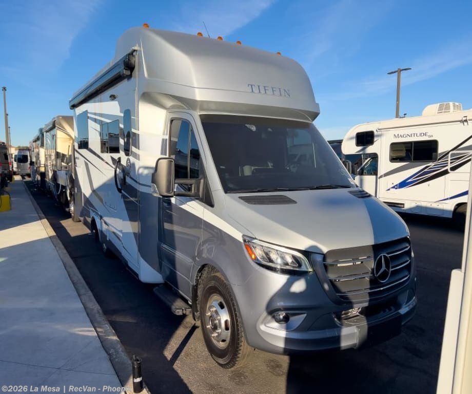Used 2025 Tiffin Wayfarer 25XLW available in Phoenix, Arizona