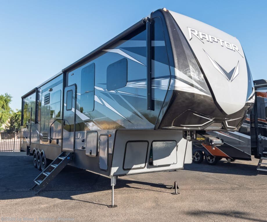 Used 2020 Keystone Raptor 413 available in Phoenix, Arizona