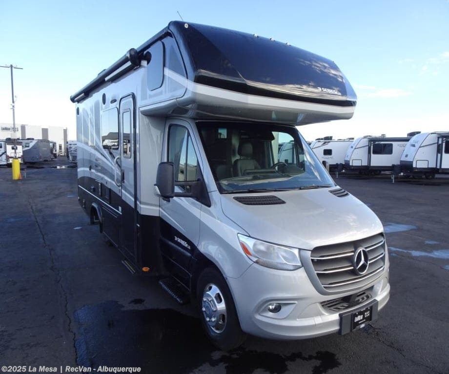 Used 2023 Dynamax Corp  ISATA 3 24FWM available in Albuquerque, New Mexico