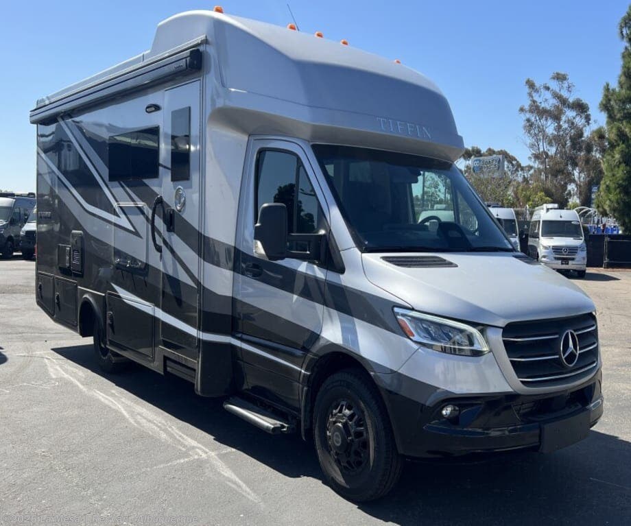 New 2027 Tiffin Wayfarer 25RW available in Albuquerque, New Mexico