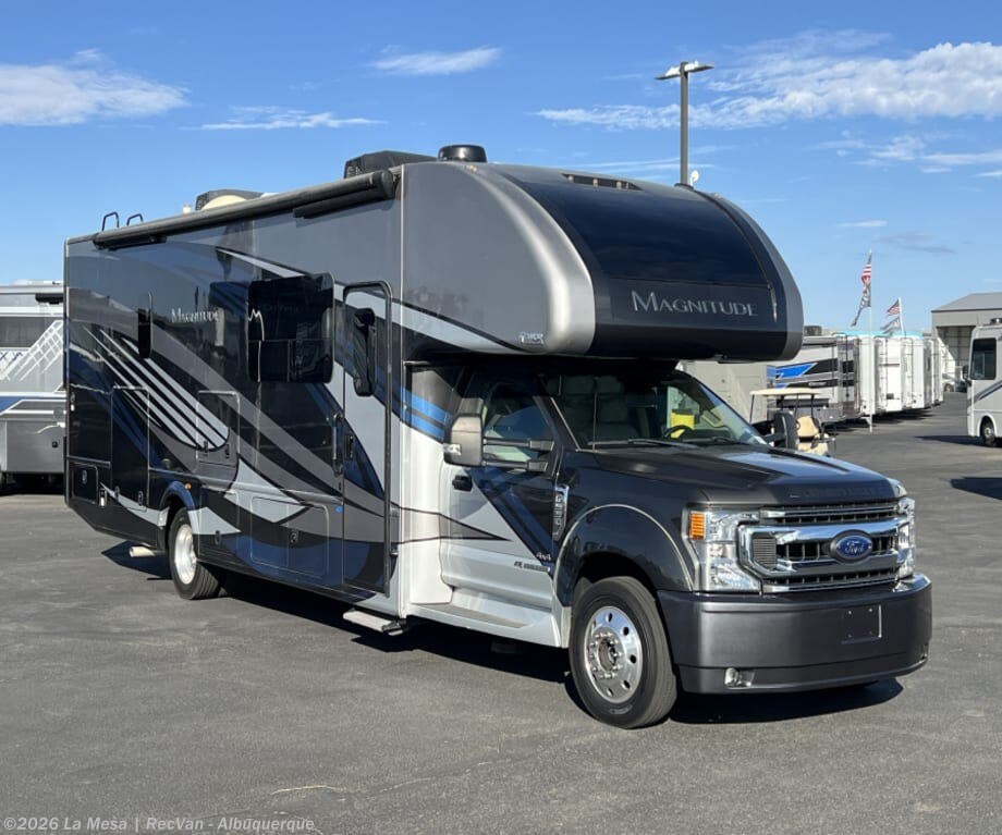 Used 2021  Thor Motor Coach Magnitude SV34 by Thor Motor Coach from La Mesa | RecVan - Albuquerque in Albuquerque, NM