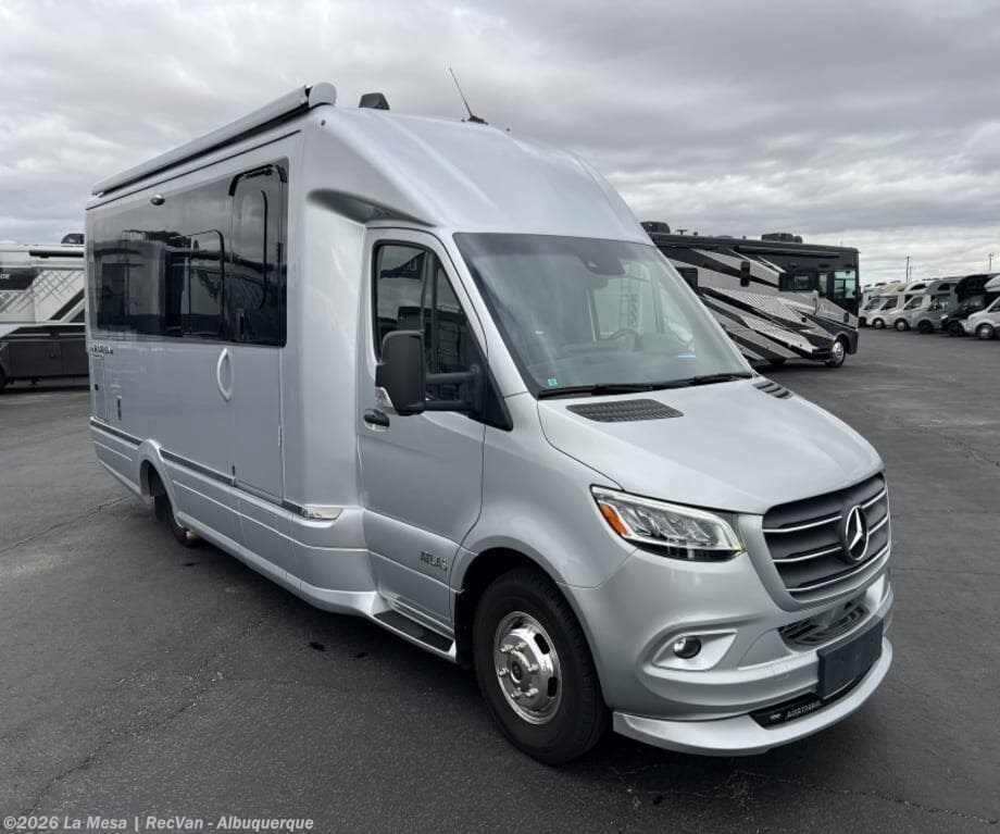 Used 2021  Airstream Atlas MURPHY SUITE by Airstream from La Mesa | RecVan - Albuquerque in Albuquerque, NM
