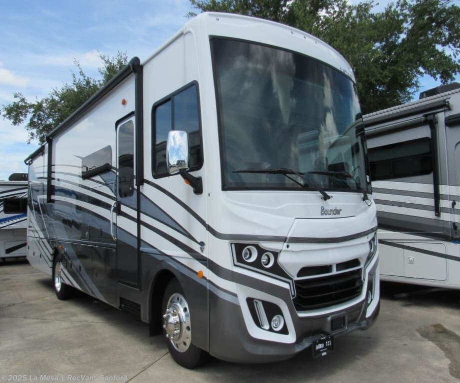 New 2025 Fleetwood Bounder 33C available in Sanford, Florida