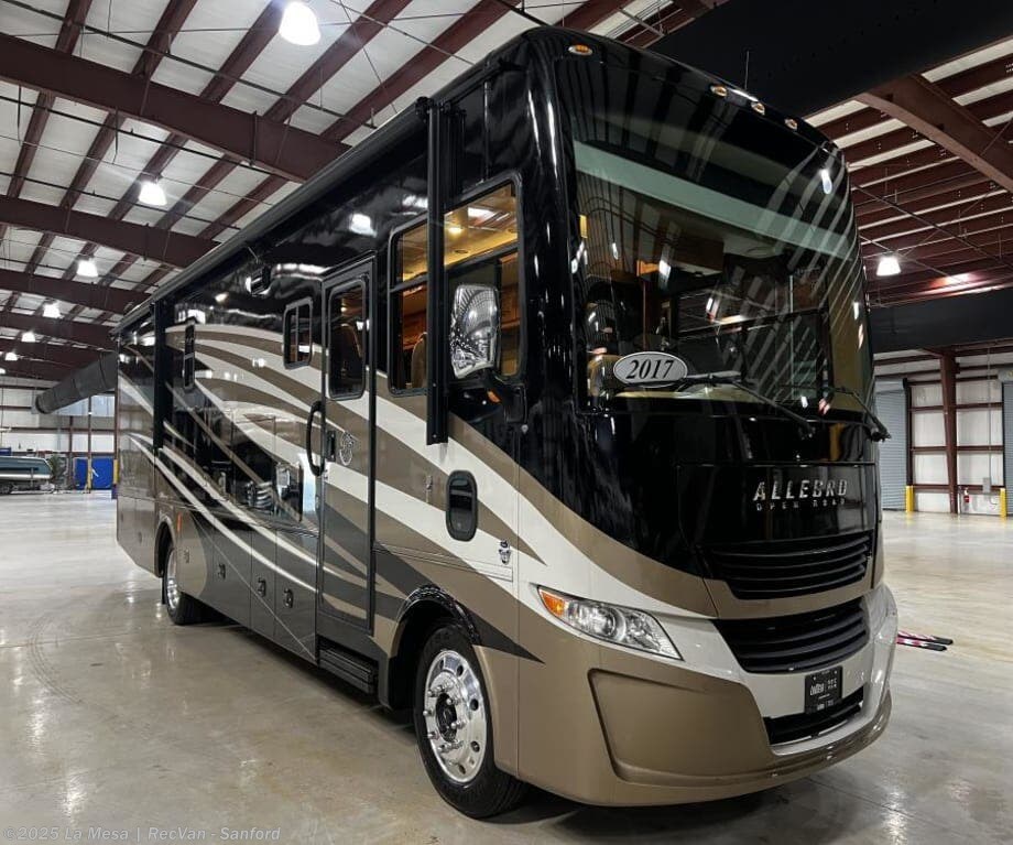 Used 2017 Tiffin Allegro 32SA available in Sanford, Florida