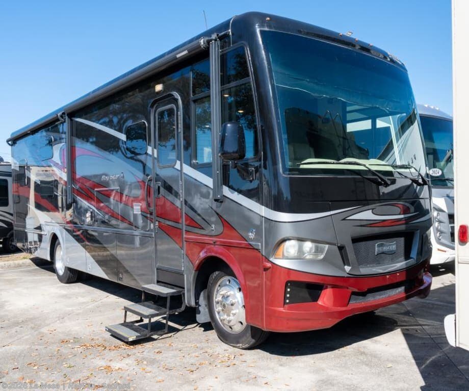 Used 2018 Newmar Bay Star 3406 available in Sanford, Florida