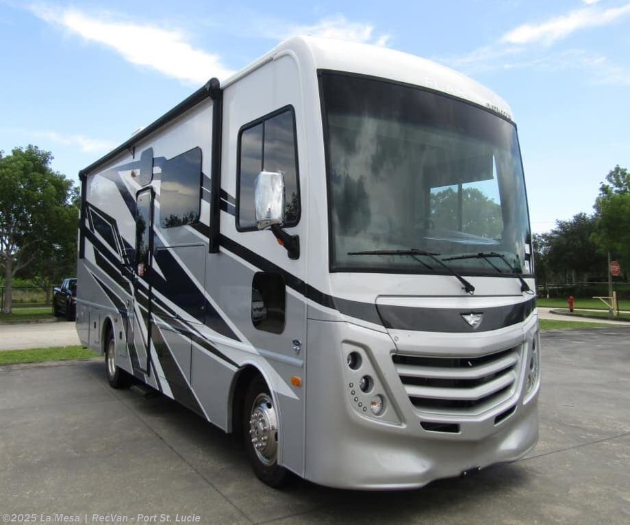 New 2026 Fleetwood Flair 28A available in Port St. Lucie, Florida