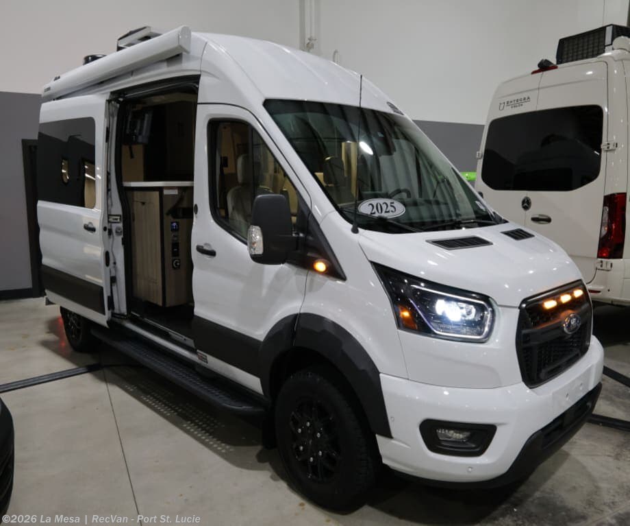 Used 2025  Thor Motor Coach Talavera 1910 by Thor Motor Coach from La Mesa | RecVan - Port St. Lucie in Port St. Lucie, FL