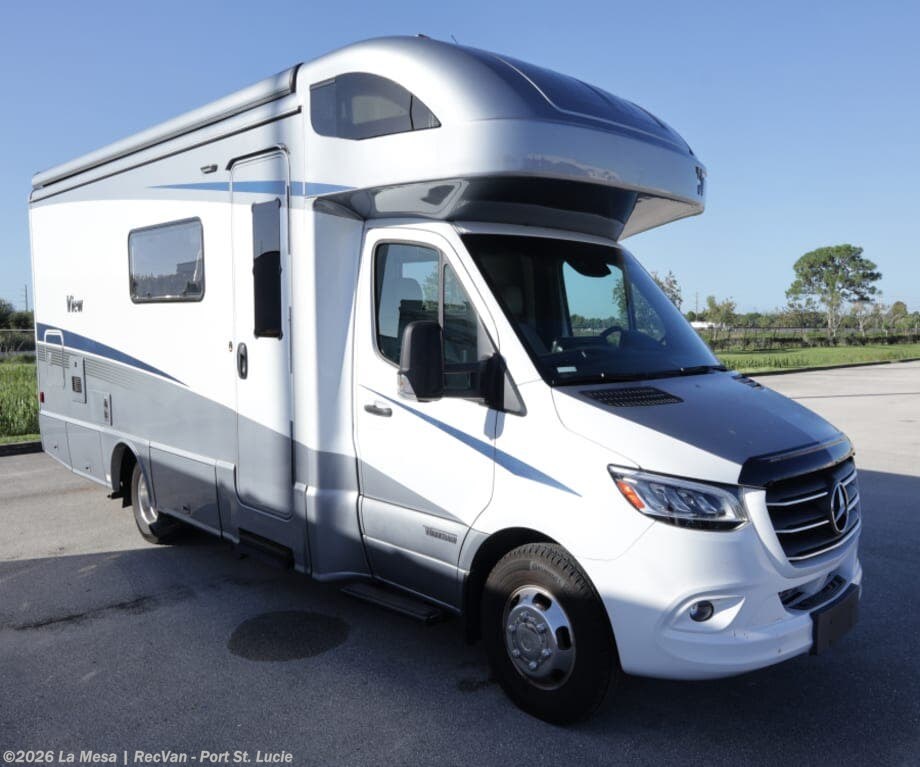 Used 2022  Winnebago View 24D by Winnebago from La Mesa | RecVan - Port St. Lucie in Port St. Lucie, FL