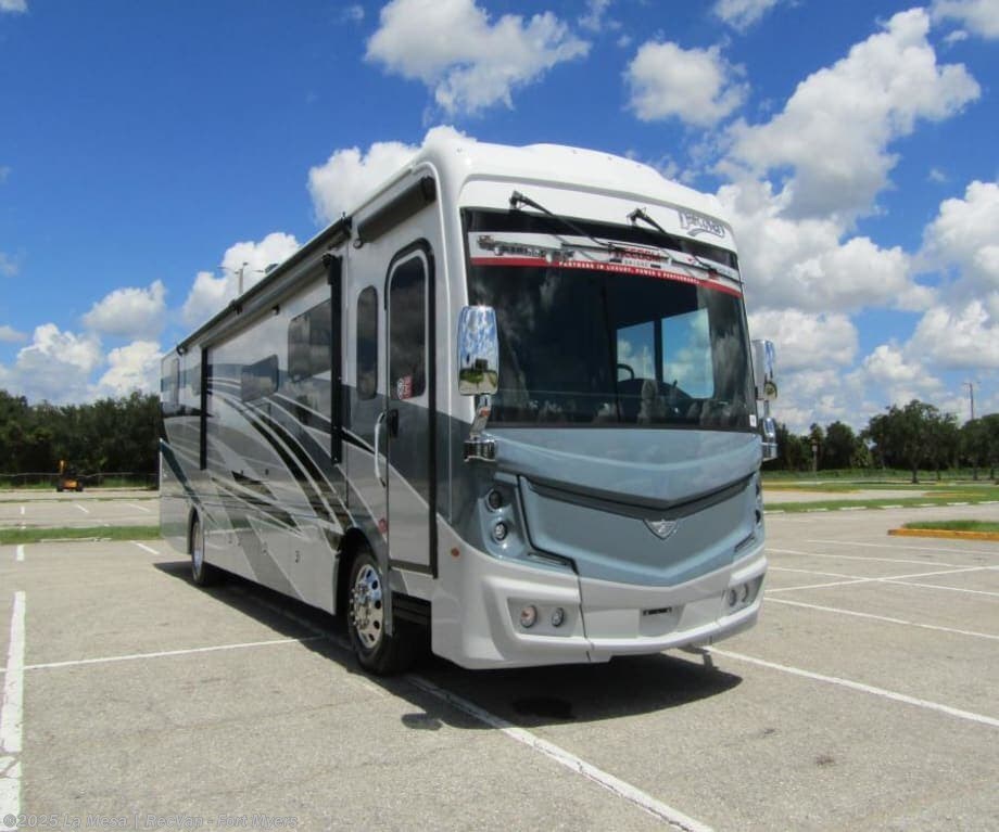 New 2026 Fleetwood Discovery 38W available in Fort Myers, Florida