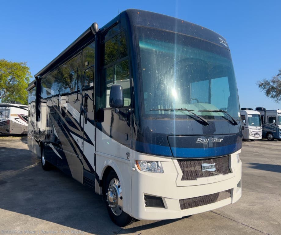 Used 2023 Newmar Bay Star 3626 available in Fort Myers, Florida