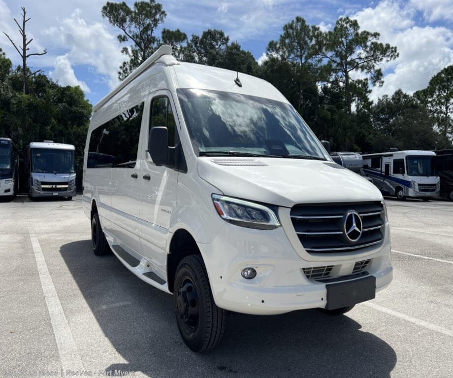 New 2027 Entegra Coach Insignia 24B-INS available in Fort Myers, Florida