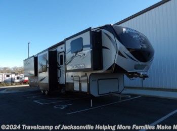 Used 2015 Keystone Avalanche M 380FL available in Jacksonville, Florida