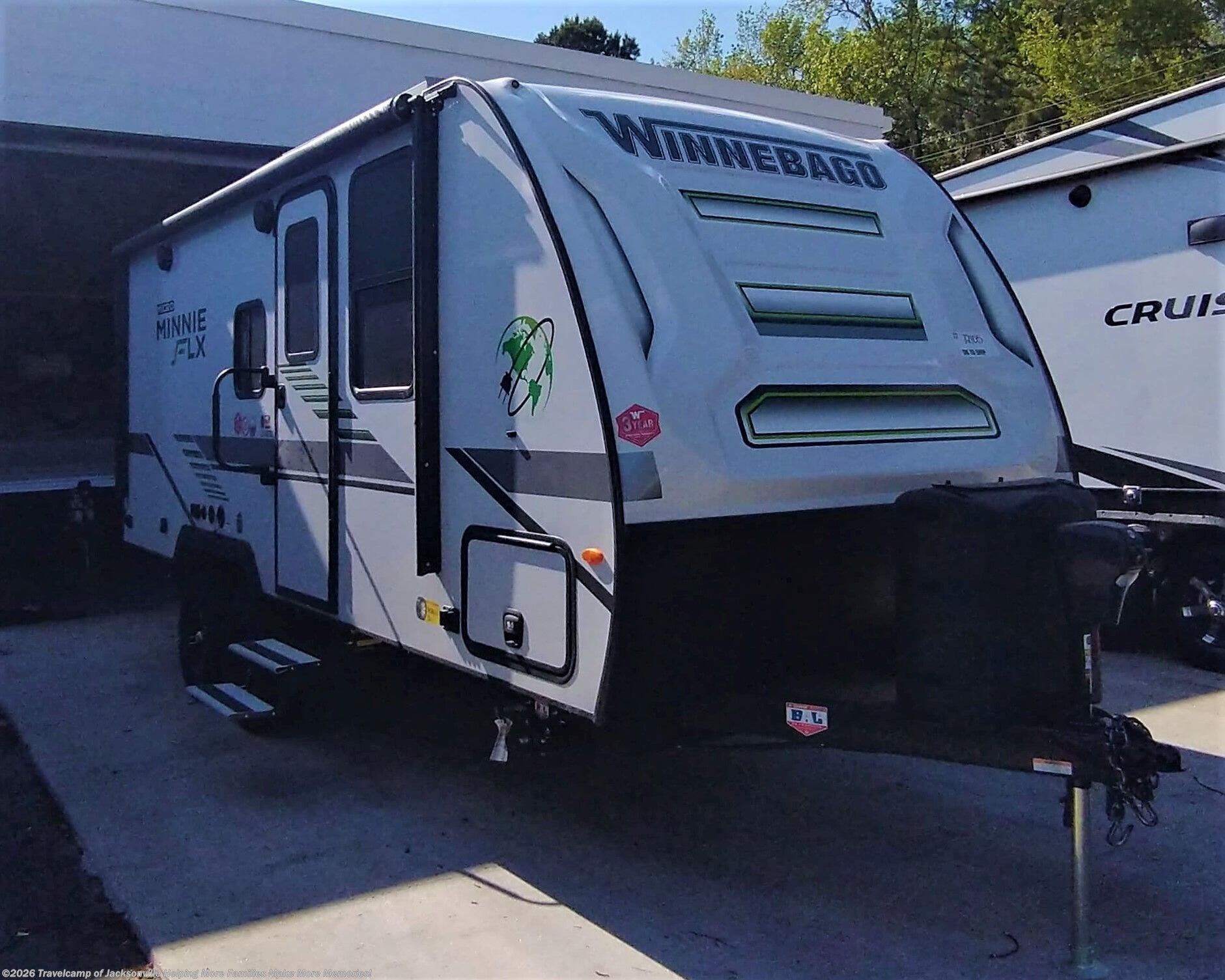 New 2022  Winnebago Micro Minnie FLX 2108FBS by Winnebago from Travelcamp of Jacksonville in Jacksonville, FL