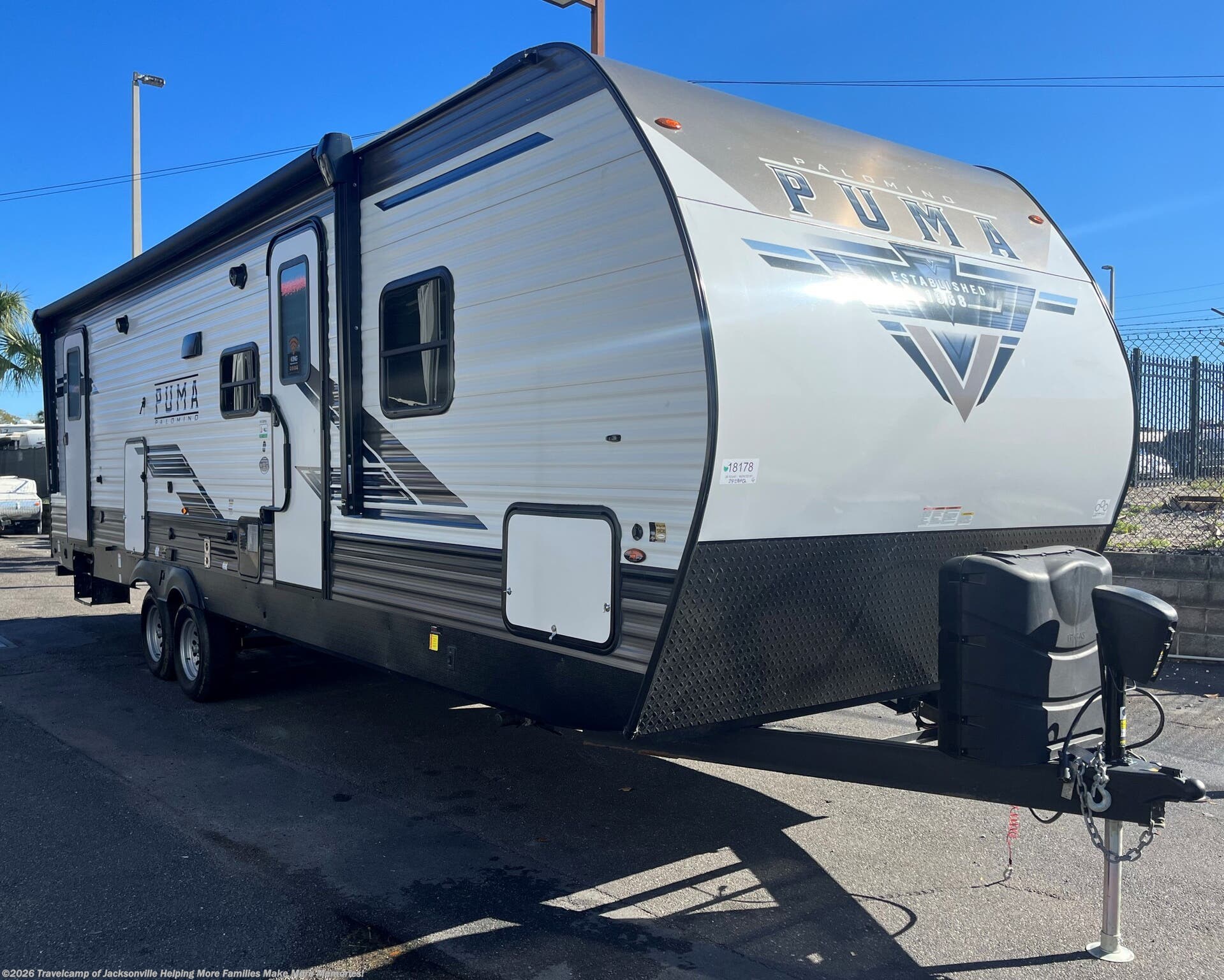 New 2023  Palomino Puma 28DBFQ by Palomino from Travelcamp of Jacksonville in Jacksonville, FL