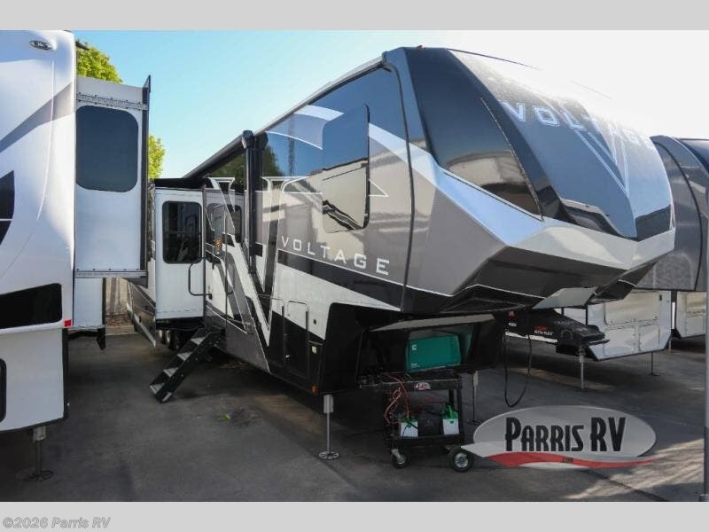 New 2025 Dutchmen Voltage 4225 available in Murray, Utah