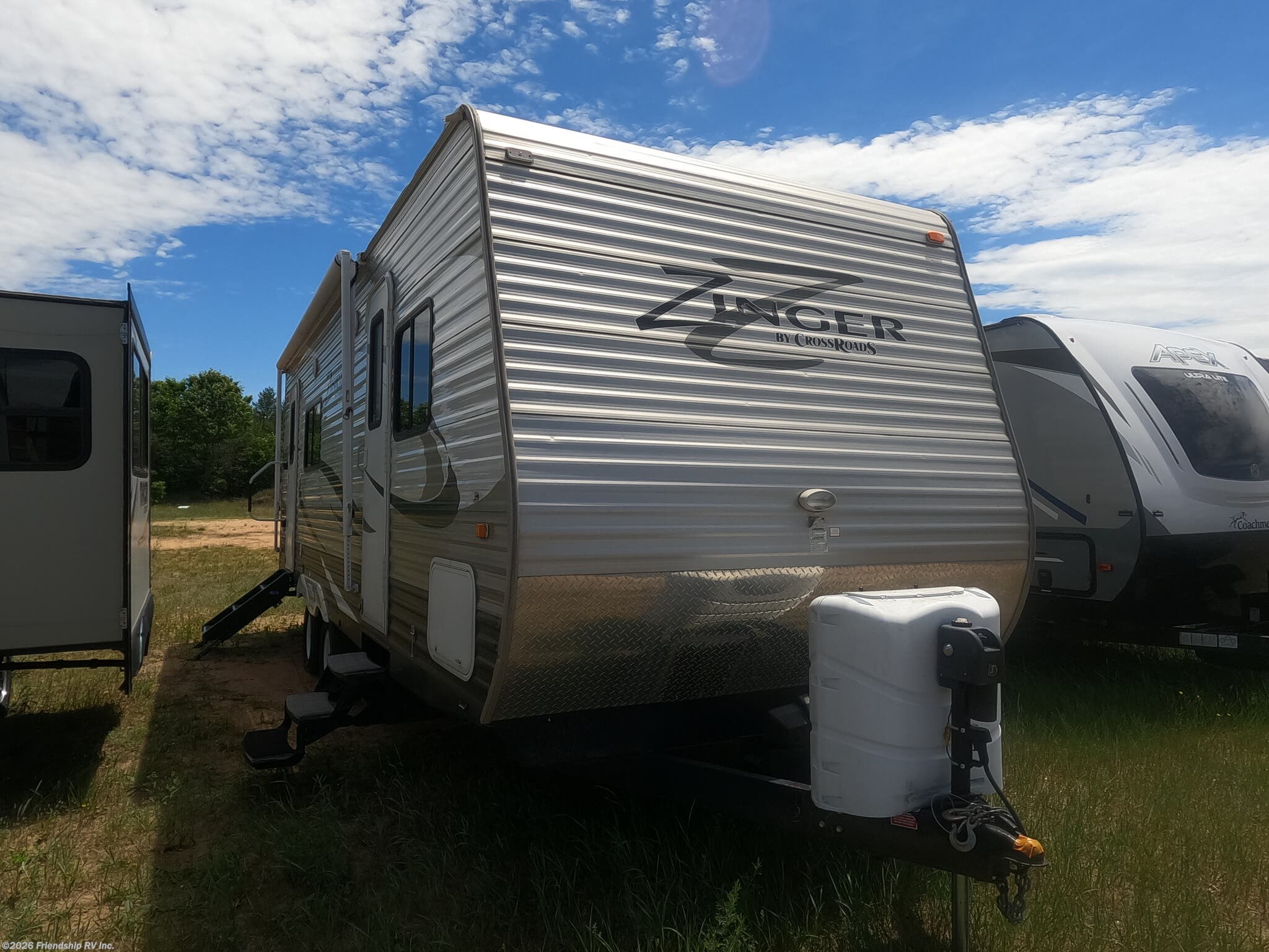 Used 2013 CrossRoads Zinger ZT25SB available in Friendship, Wisconsin