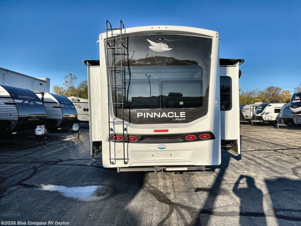 New 2025 Jayco Pinnacle 38KPTS available in New Carlisle, Ohio