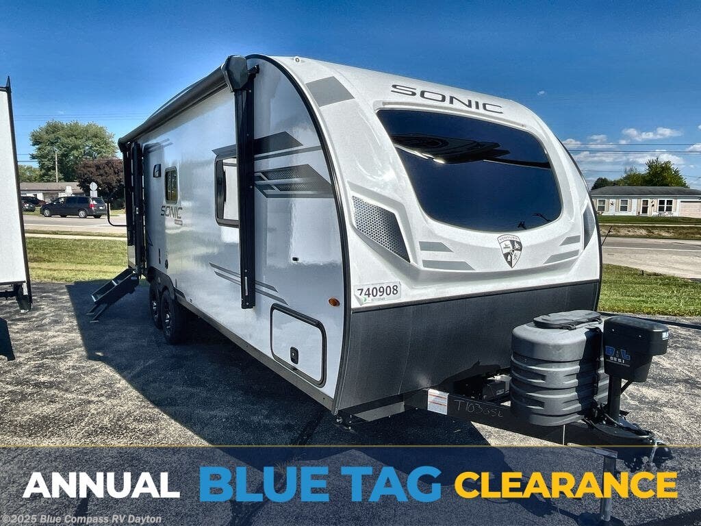 New 2025 Venture RV Sonic SN231VRL available in New Carlisle, Ohio