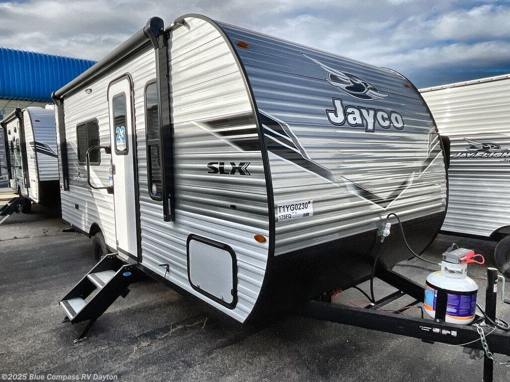 New 2026 Jayco Jay Flight SLX 175FQ available in New Carlisle, Ohio