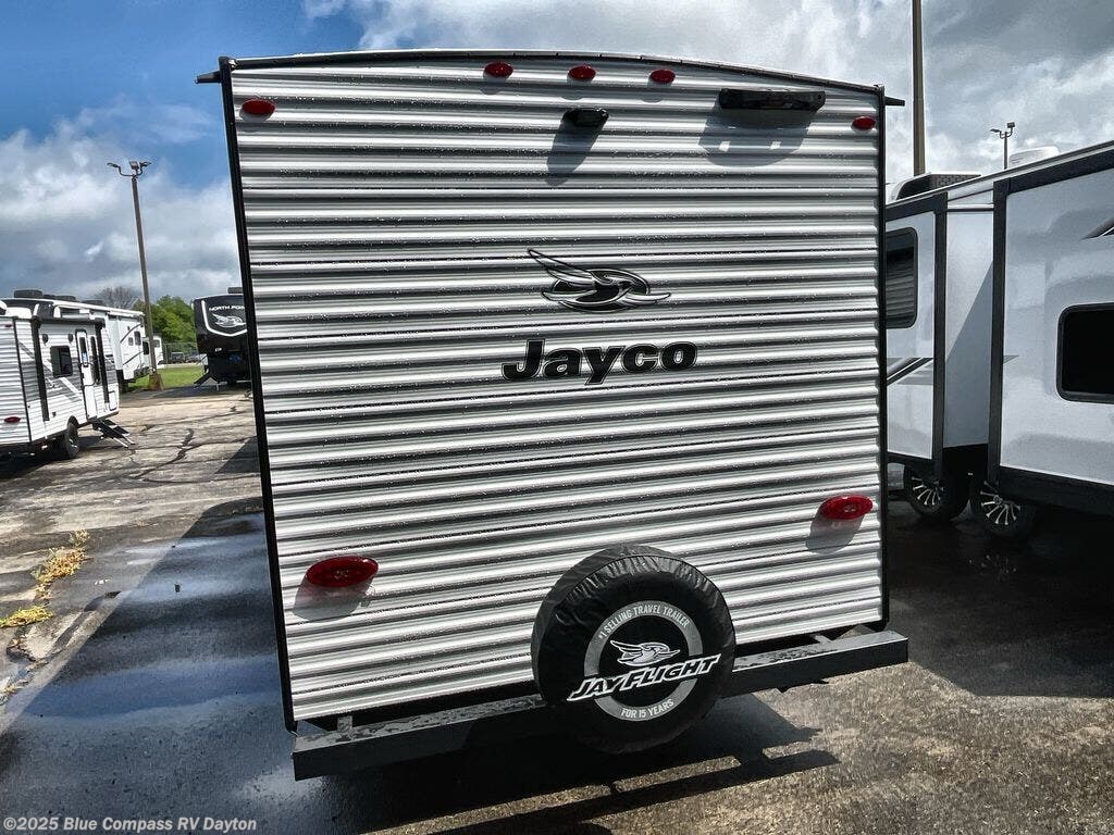 New 2026 Jayco Jay Flight SLX 260BH available in New Carlisle, Ohio