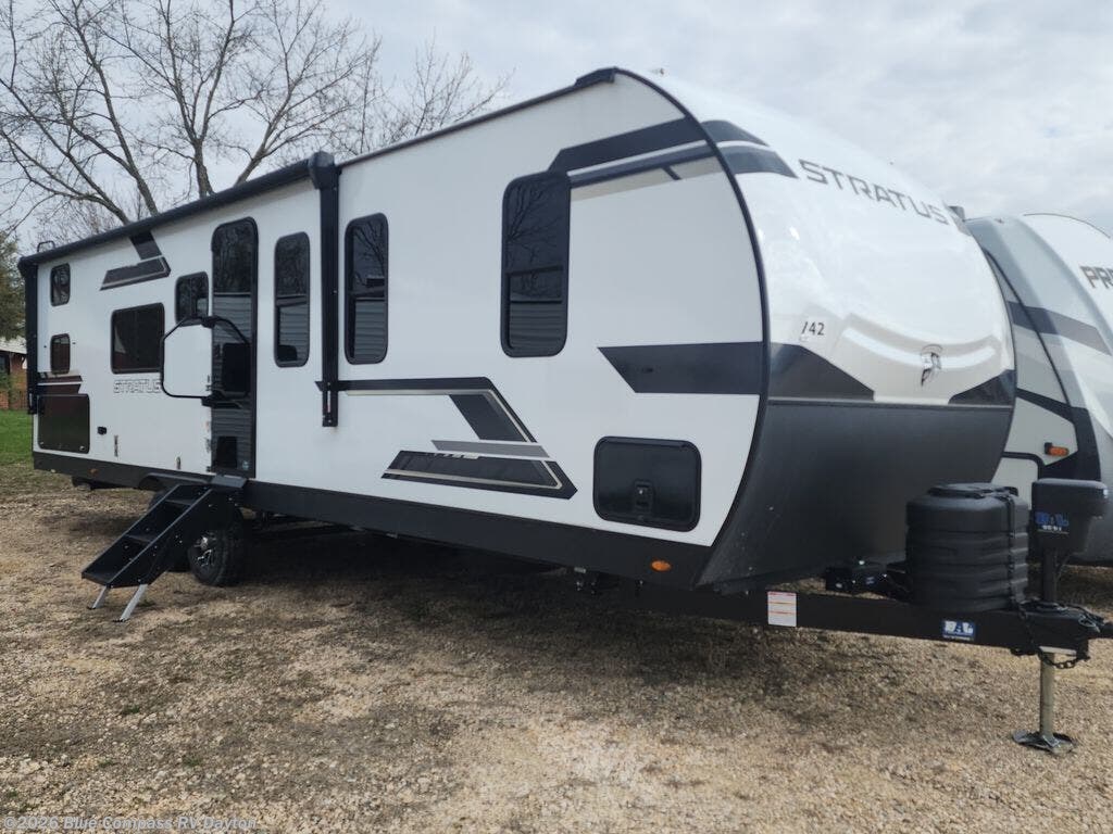 New 2026 Venture RV Stratus SR302VBH available in New Carlisle, Ohio