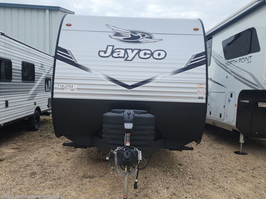 New 2026 Jayco Jay Flight SLX 210QB available in New Carlisle, Ohio