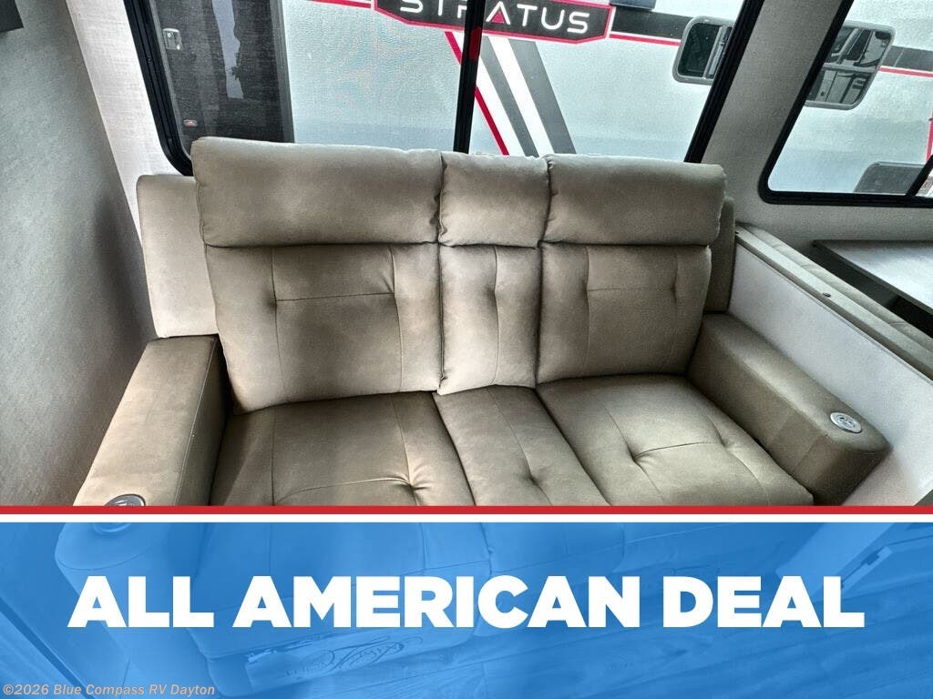 New 2027 Venture RV Stratus SR261VRB available in New Carlisle, Ohio