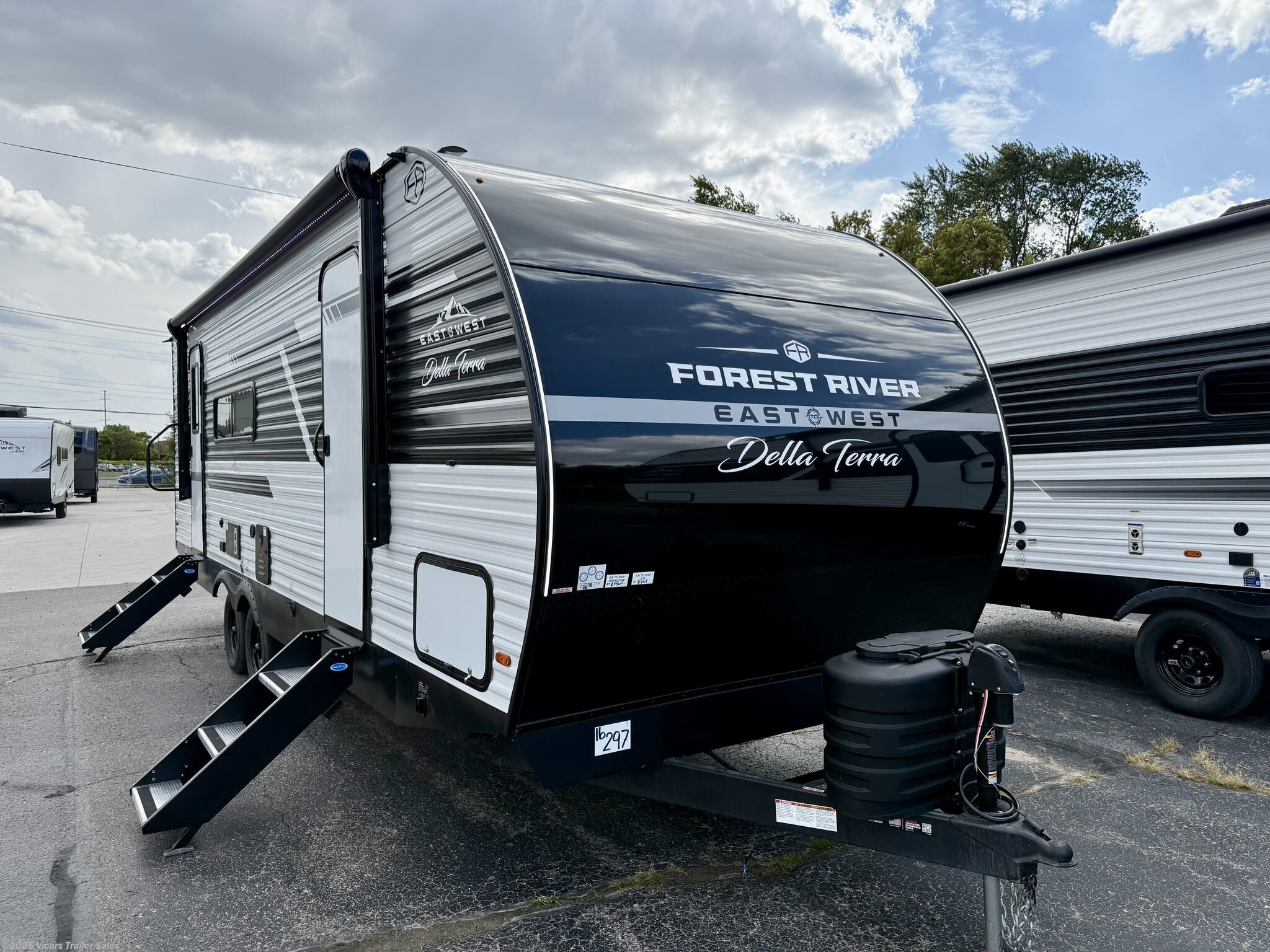 New 2026 East to West Della Terra 251RD available in Taylor, Michigan