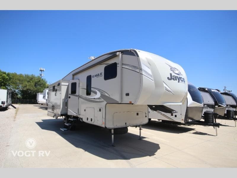 Used 2019  Jayco Eagle 28RSX by Jayco from Vogt Family Fun Center  in Fort Worth, TX