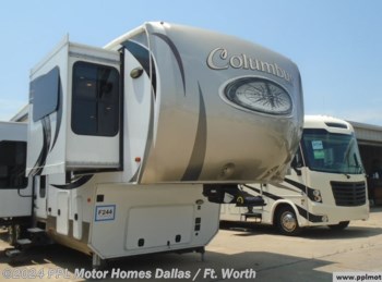 Used 2017 Palomino Columbus 381FL available in Cleburne, Texas