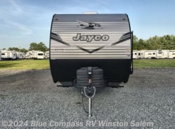 New 2025 Jayco Jay Flight SLX 321BDS available in Rural Hall, North Carolina