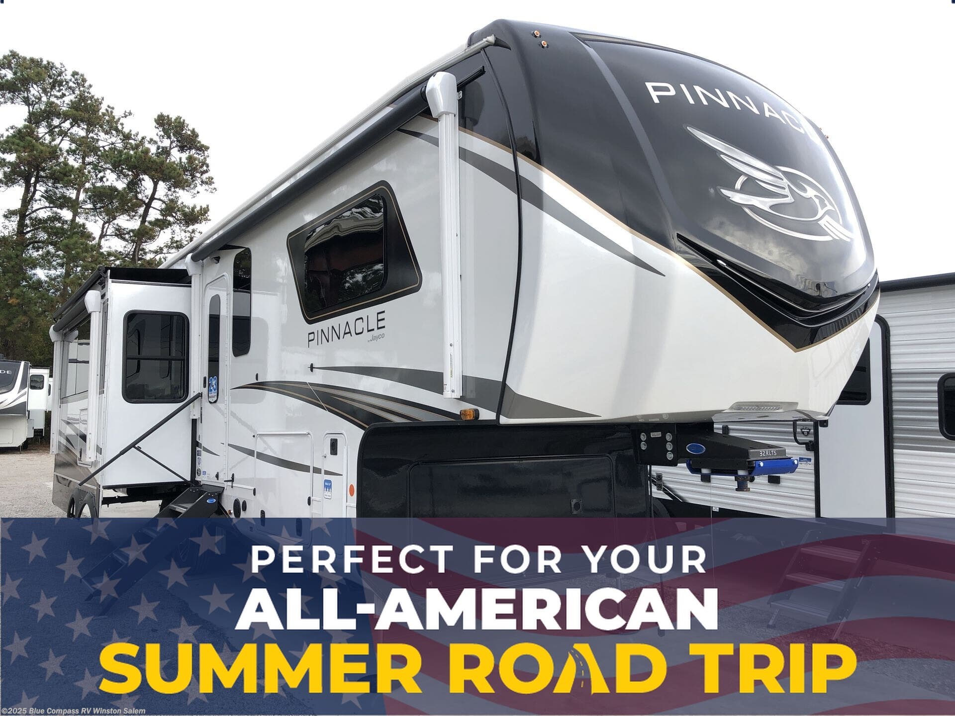 New 2025 Jayco Pinnacle 32RLTS available in Rural Hall, North Carolina