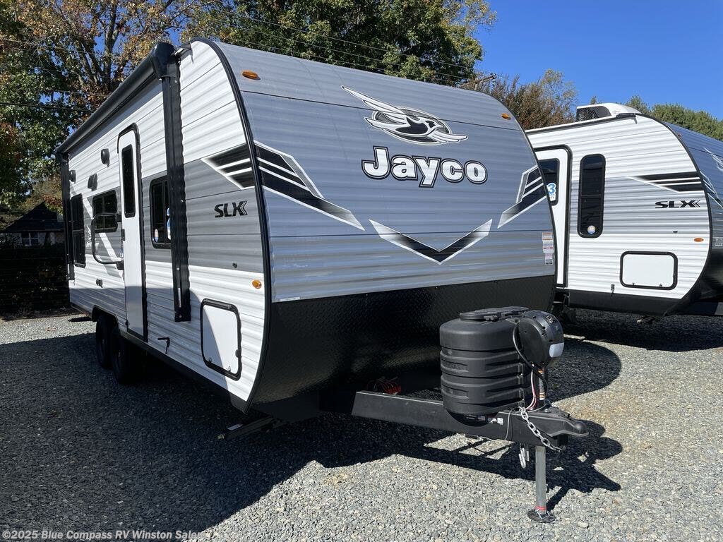 New 2026 Jayco Jay Flight SLX 210QB available in Rural Hall, North Carolina
