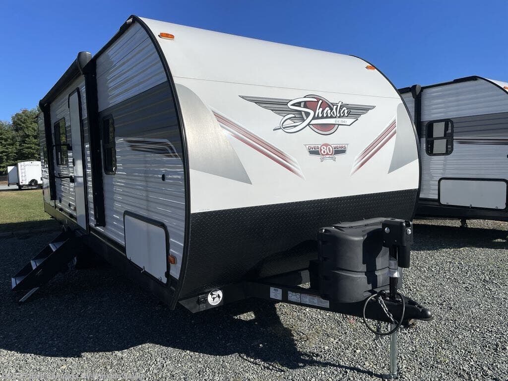 Used 2022 Shasta Shasta 25RS available in Rural Hall, North Carolina