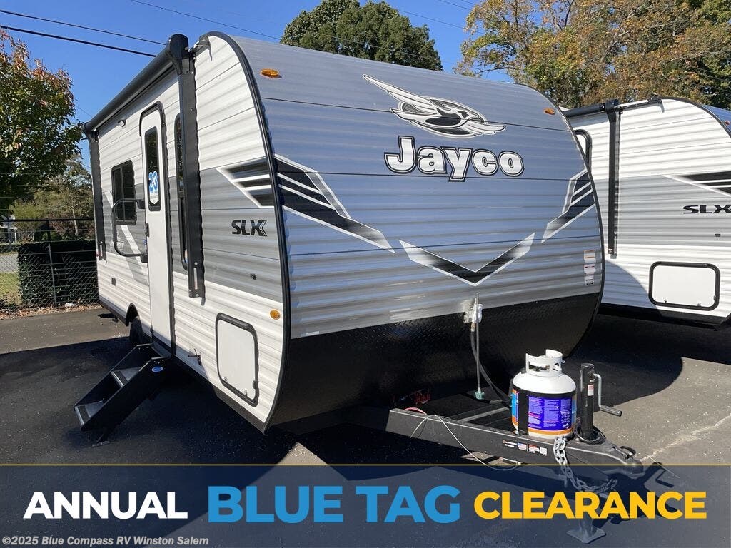 New 2026 Jayco Jay Flight SLX 175FQ available in Rural Hall, North Carolina