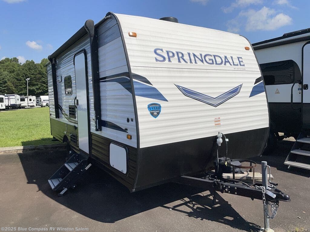 Used 2022 Keystone Springdale Mini 1800bh available in Rural Hall, North Carolina