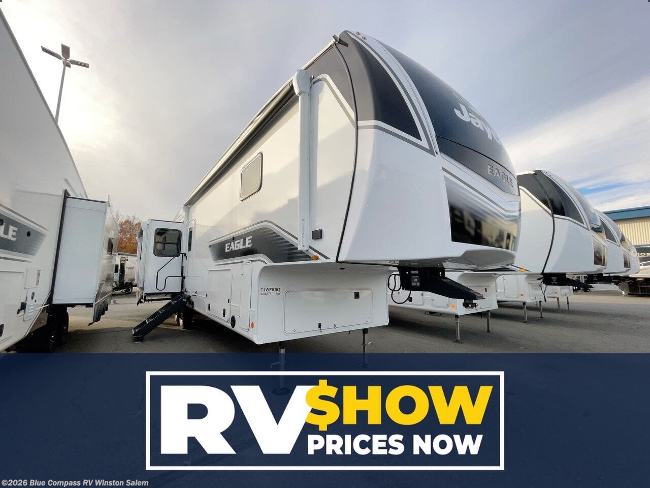 New 2026 Jayco Eagle 335LSTS available in Rural Hall, North Carolina