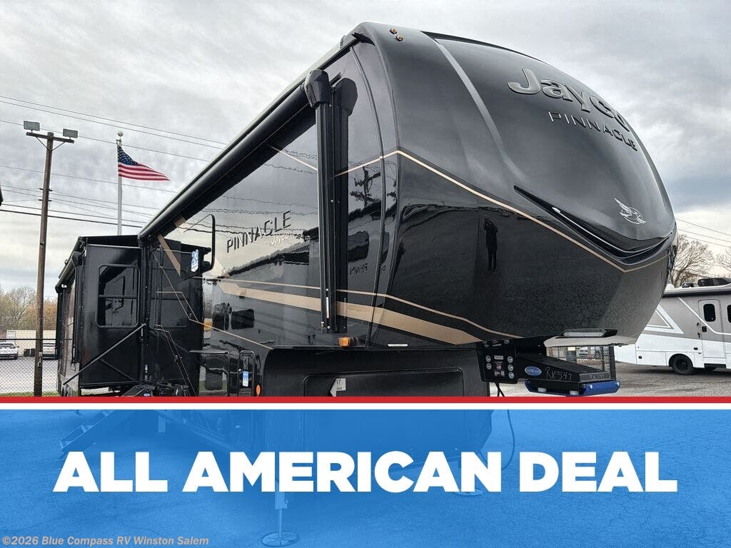 New 2026 Jayco Pinnacle 38FBRK available in Rural Hall, North Carolina