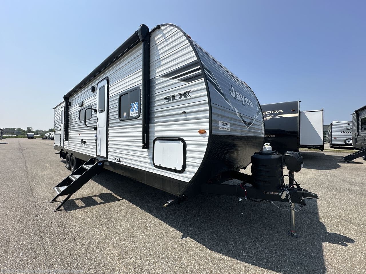 New 2026 Jayco Jay Flight SLX 321BDS available in Rural Hall, North Carolina