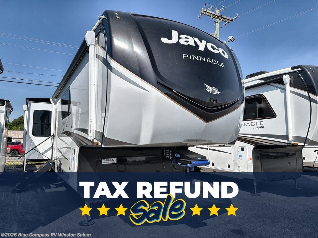 New 2026 Jayco Pinnacle 38FBRK available in Rural Hall, North Carolina