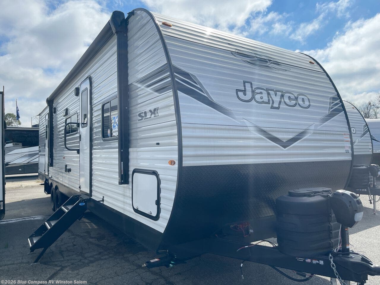 New 2026 Jayco Jay Flight SLX 321BDS available in Rural Hall, North Carolina