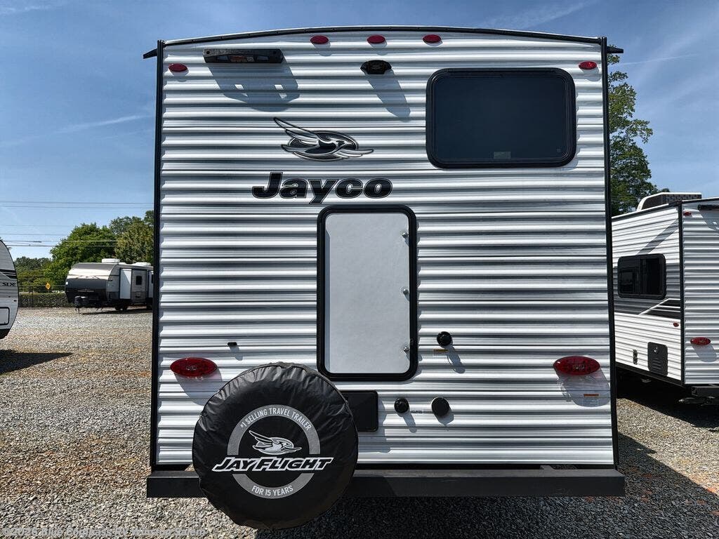 New 2026 Jayco Jay Flight SLX 295TBS available in Rural Hall, North Carolina