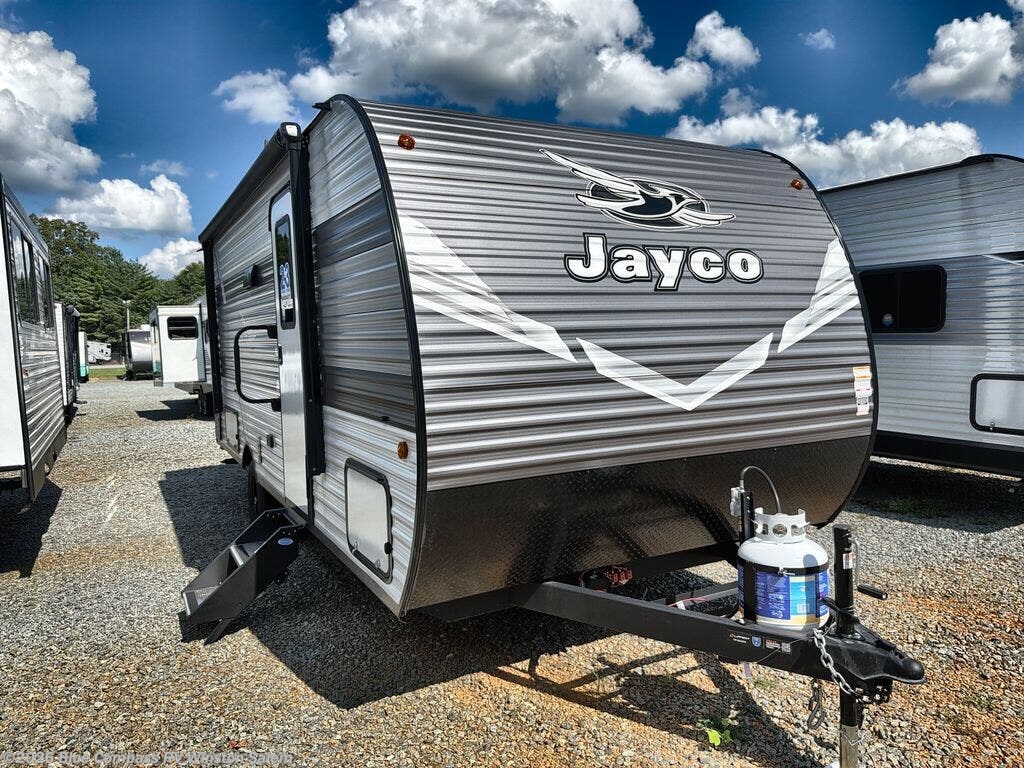 New 2026 Jayco Jay Flight SLX 197MB available in Rural Hall, North Carolina