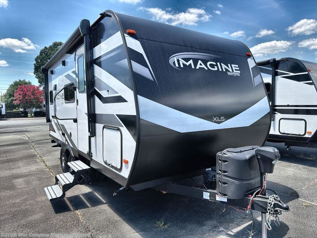 Used 2023 Grand Design Imagine XLS 17MKE available in Rural Hall, North Carolina