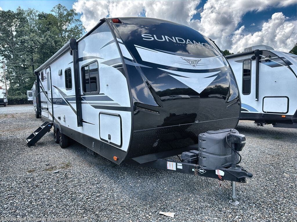Used 2022 Heartland Sundance Ultra Lite 255BH available in Rural Hall, North Carolina