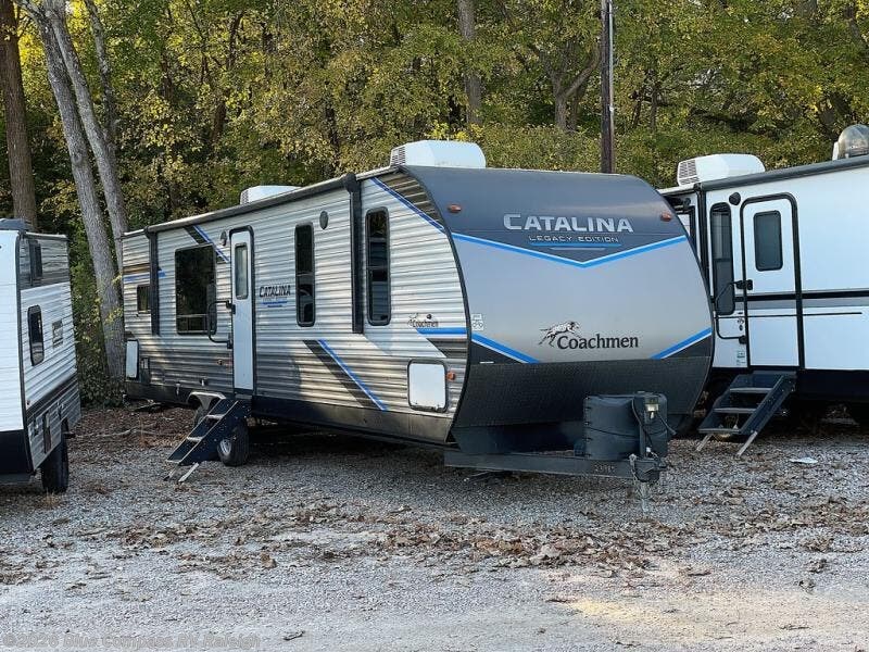 Used 2022 Coachmen Catalina Legacy 303RKDS available in Raleigh, North Carolina