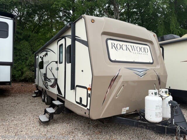 Used 2016 Forest River Rockwood Ultra Lite 2608WS available in Raleigh, North Carolina